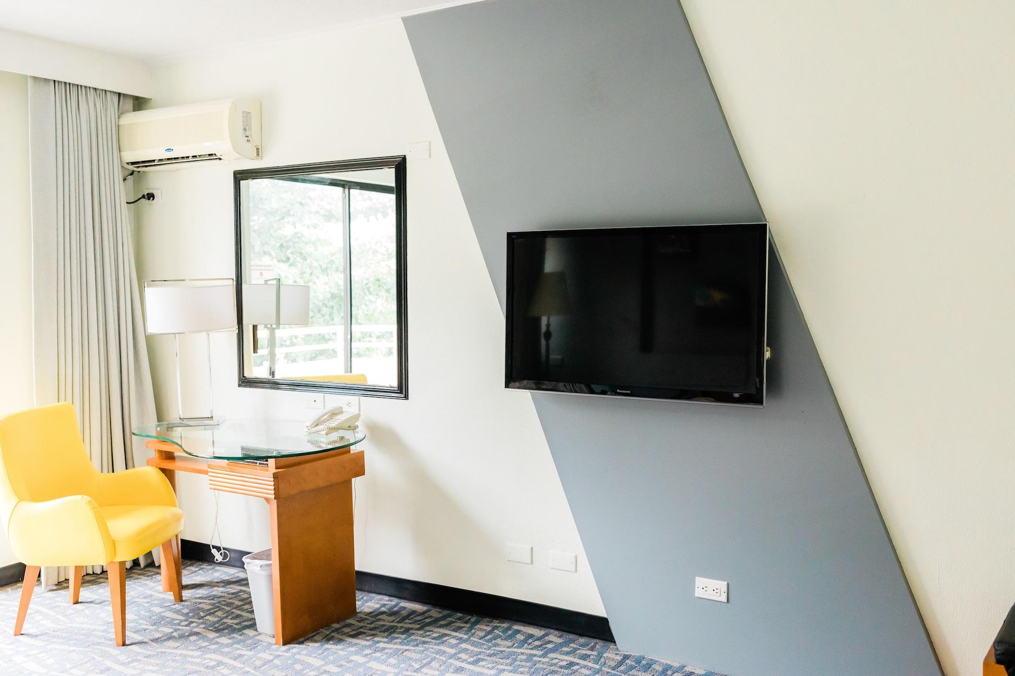 เซ็นทูรี่ โฮเต็ล ไซพาน Hotel การาปัน ภายนอก รูปภาพ